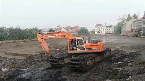 租赁水上挖掘机