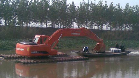 武汉水陆挖掘机出售